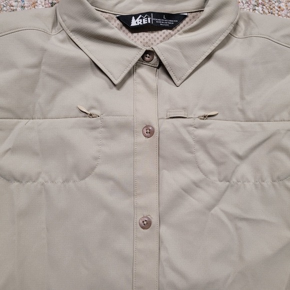 REI Shirt Womens Large Beige Button Up Long Sleeve Outdoors Hiking Vented Camp - Picture 6 of 15